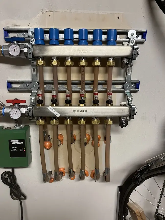 Plumber performing Sink Repair at a residential property in Sullivan City